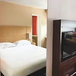 Ibis Ouest - A9 Hotel 3*