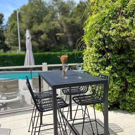 Hotel Ibis Ouest - A9 Nîmes