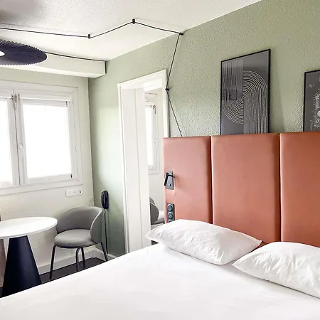 Ibis Ouest - A9 3* Ним