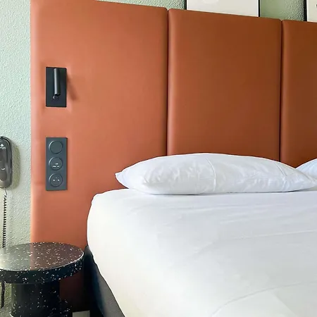 Ibis Ouest - A9 Ним