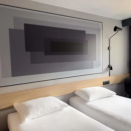 Otel Ibis Ouest - A9 3*