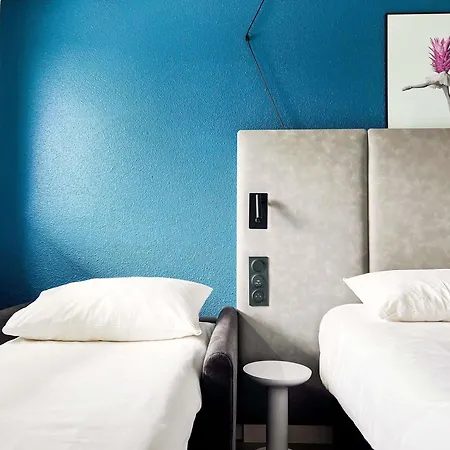 Ibis Ouest - A9 Отель Ним