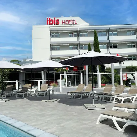 Hotel Ibis Ouest - A9 3*