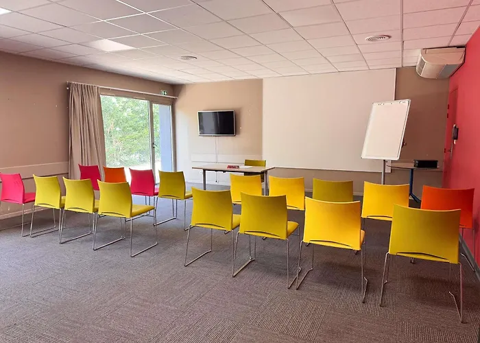 宜必思尼姆西部酒店 - A9 3*